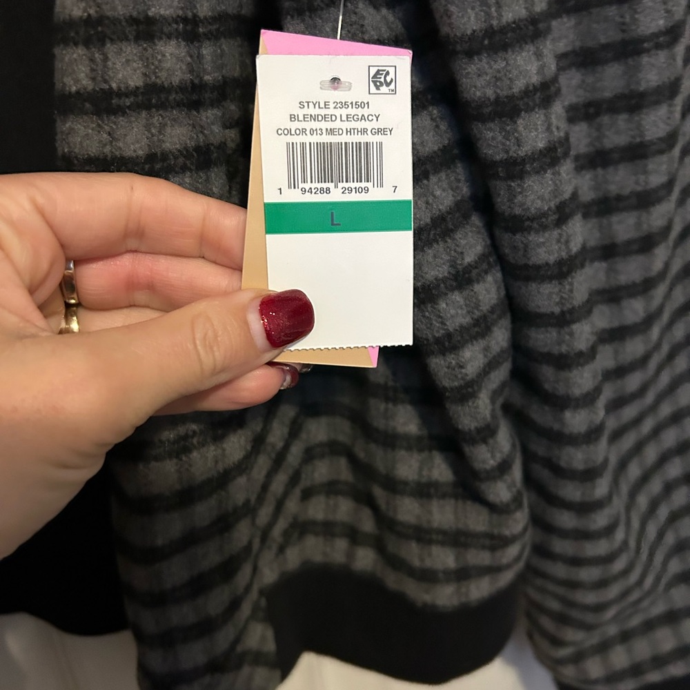 Riley & Rae bomber jacket - Picture 4 of 8